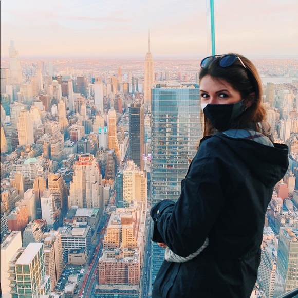 Meet your Posher, Lindsey - Picture 3 of 4